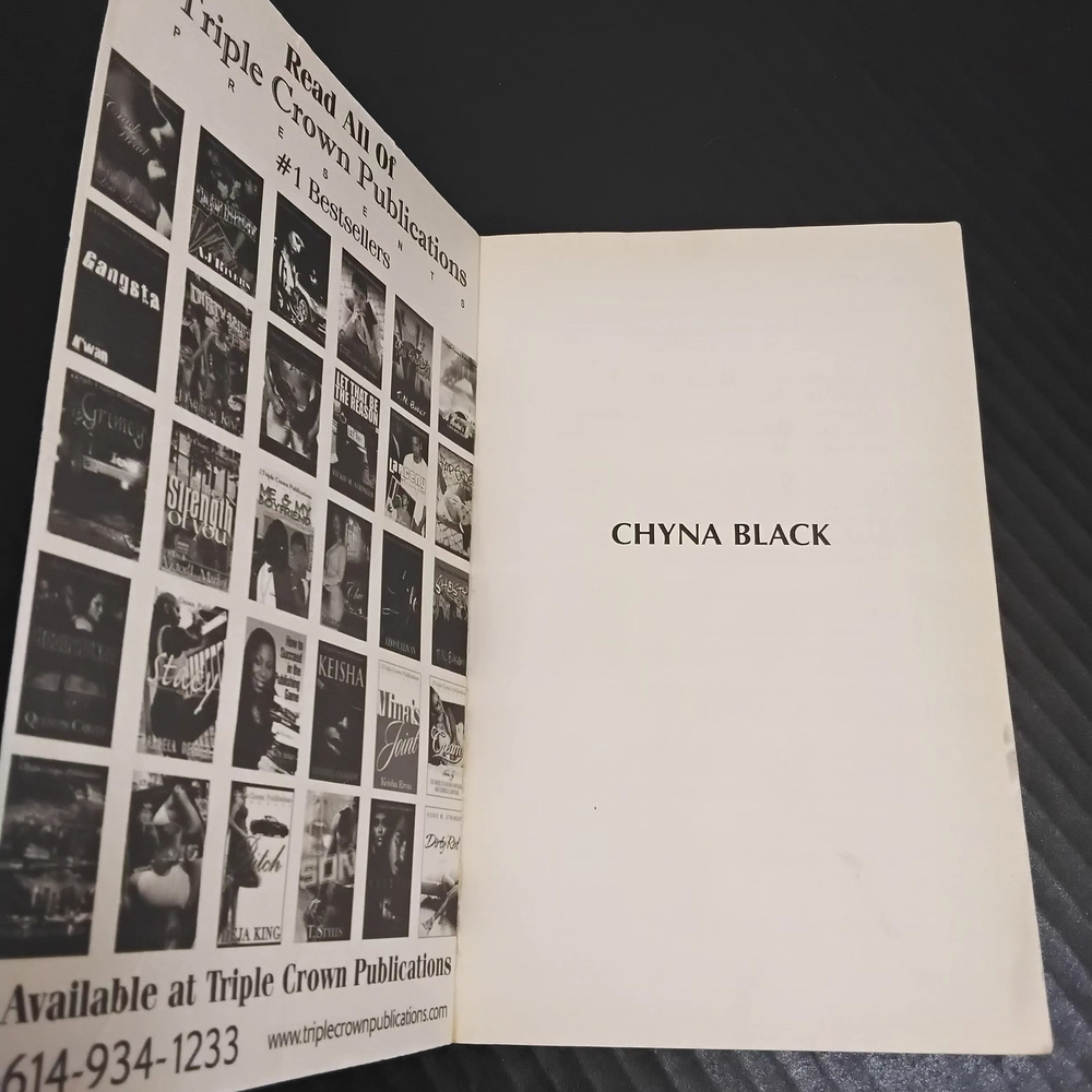 'China Black' Novel - Picture 3 of 3